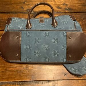 Dooney and Bourke Tote. Used and In good condition